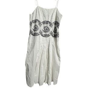 George White Cotton Dress w/ Black Beaded Sequin Detail – Size 10 – Boho Summer